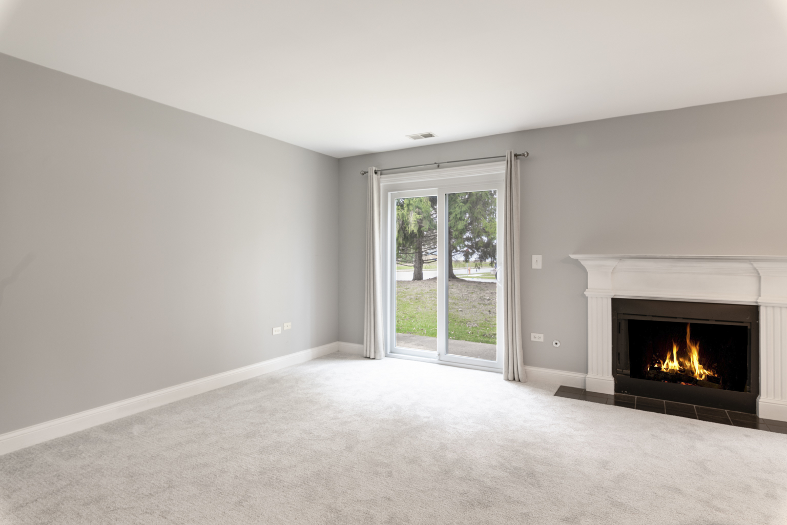 43 Foxcroft Road #43-127, Naperville, IL 60565