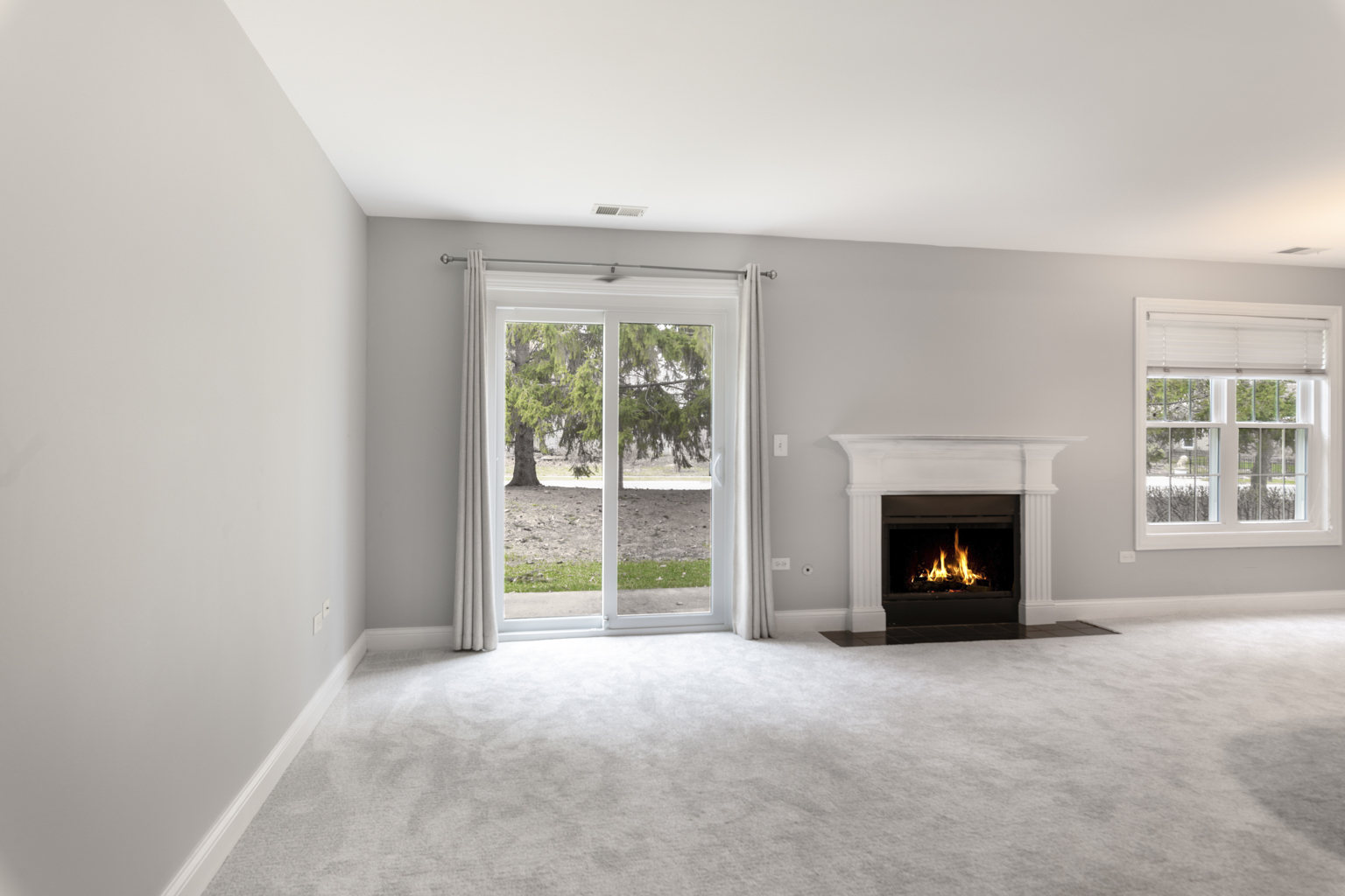 43 Foxcroft Road #43-127, Naperville, IL 60565