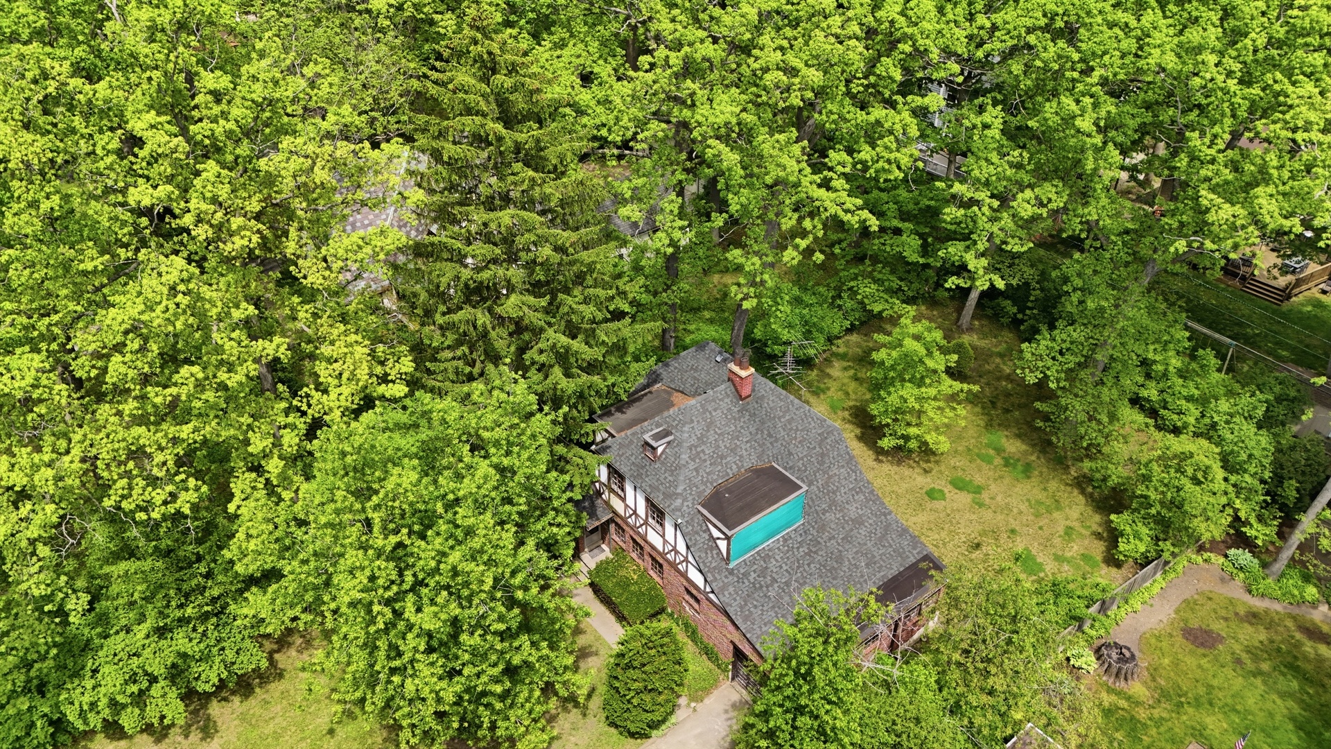 3107 Dato Avenue, Highland Park, IL 60035