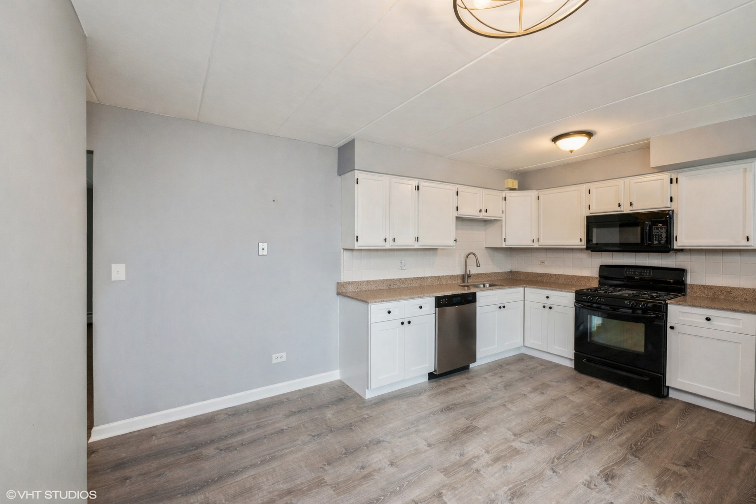 6150 S Kensington Avenue #102, Countryside, IL 60525