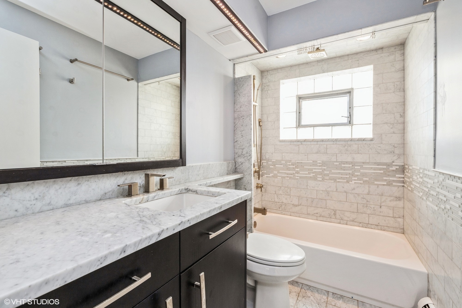 6150 S Kensington Avenue #102, Countryside, IL 60525