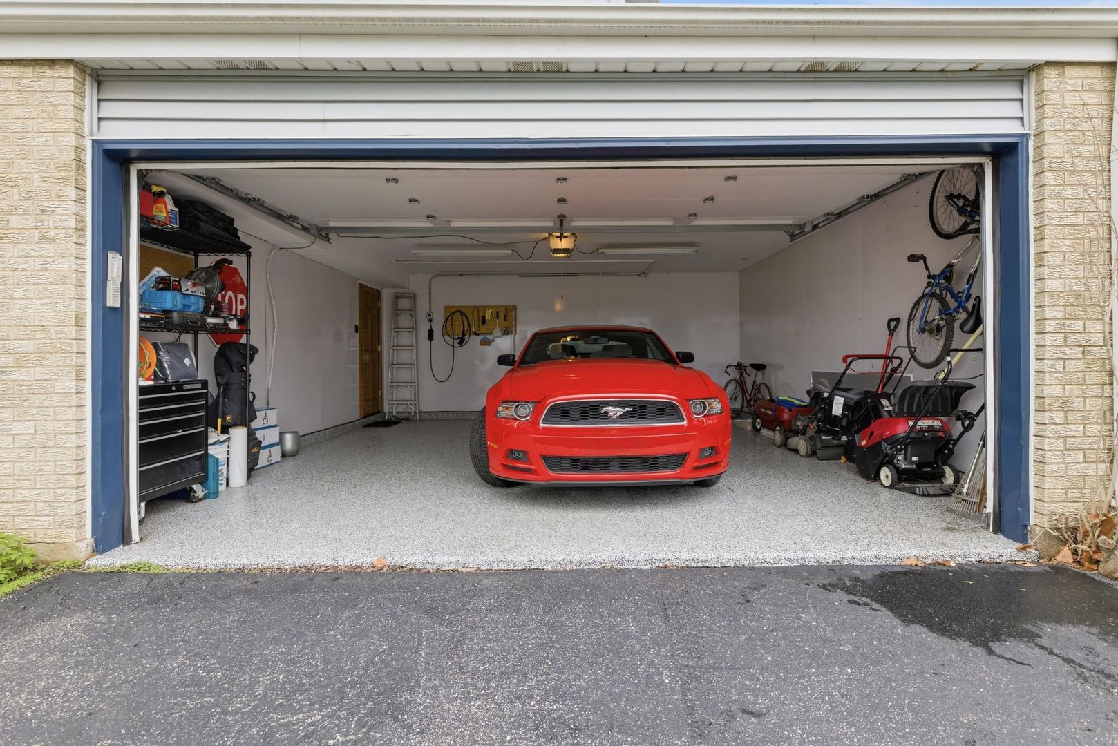 126 June Lane, Lombard, IL 60148