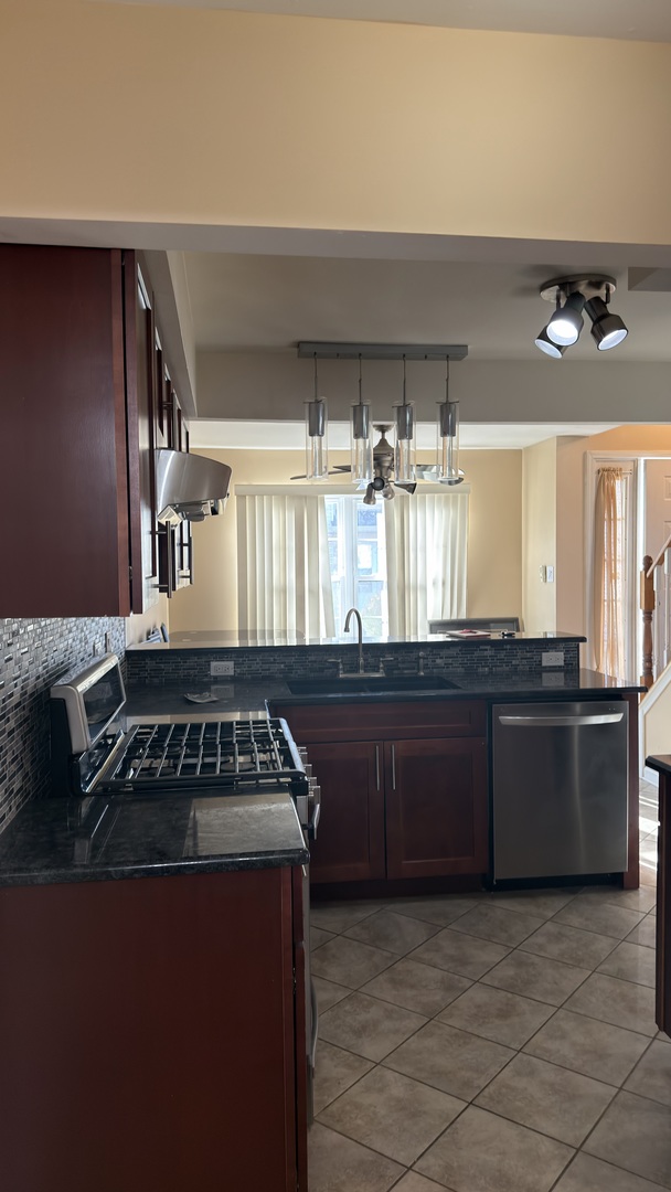 8114 160th Street, Tinley Park, IL 60477