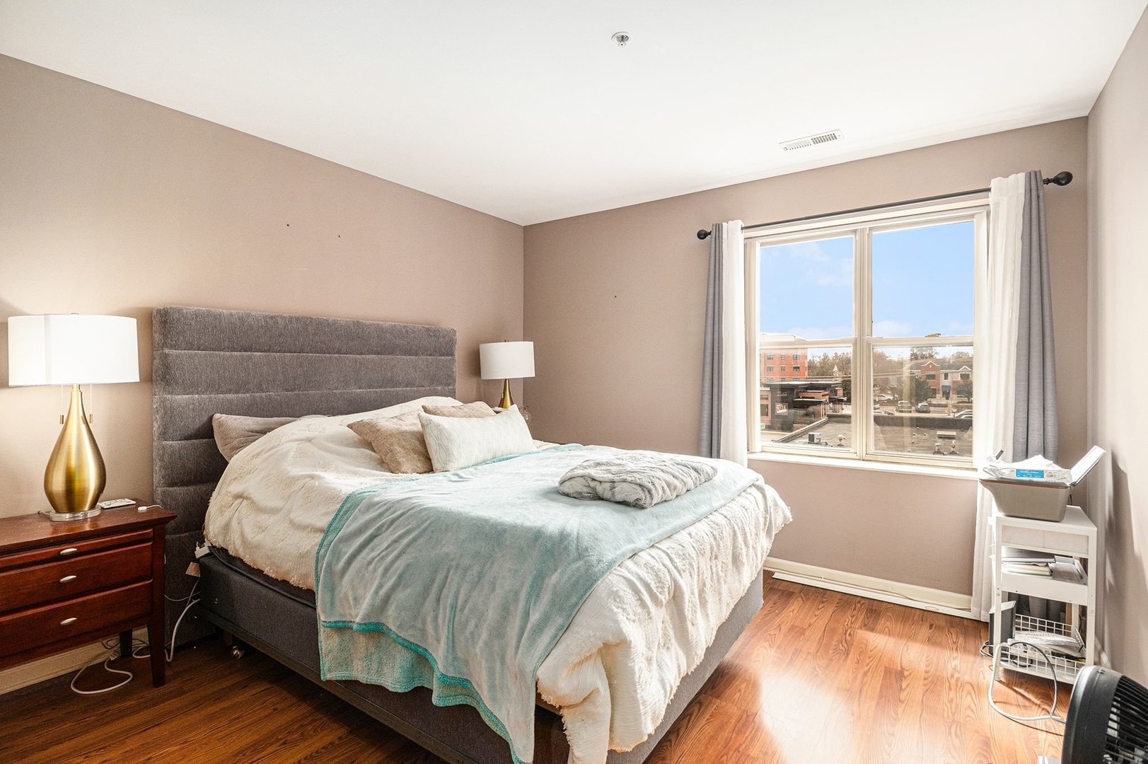 57 E Hattendorf Avenue #304, Roselle, IL 60172