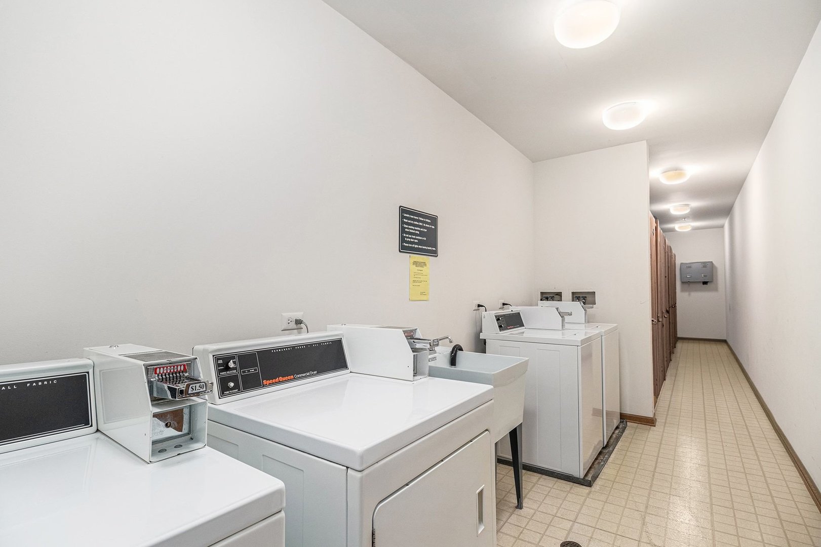 57 E Hattendorf Avenue #304, Roselle, IL 60172