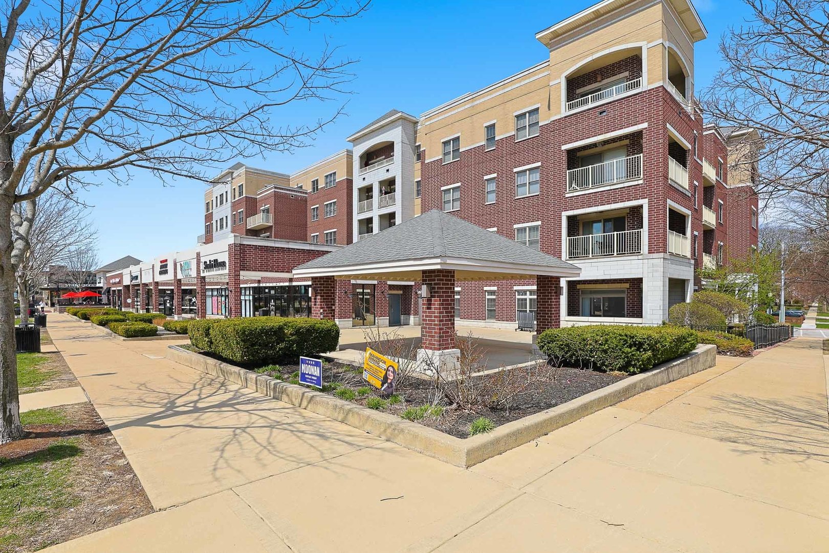 965 Rogers Street #104, Downers Grove, IL 60515