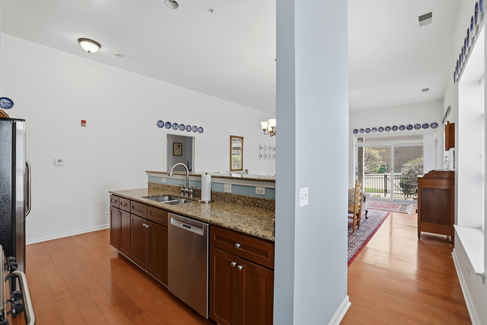 965 Rogers Street #104, Downers Grove, IL 60515