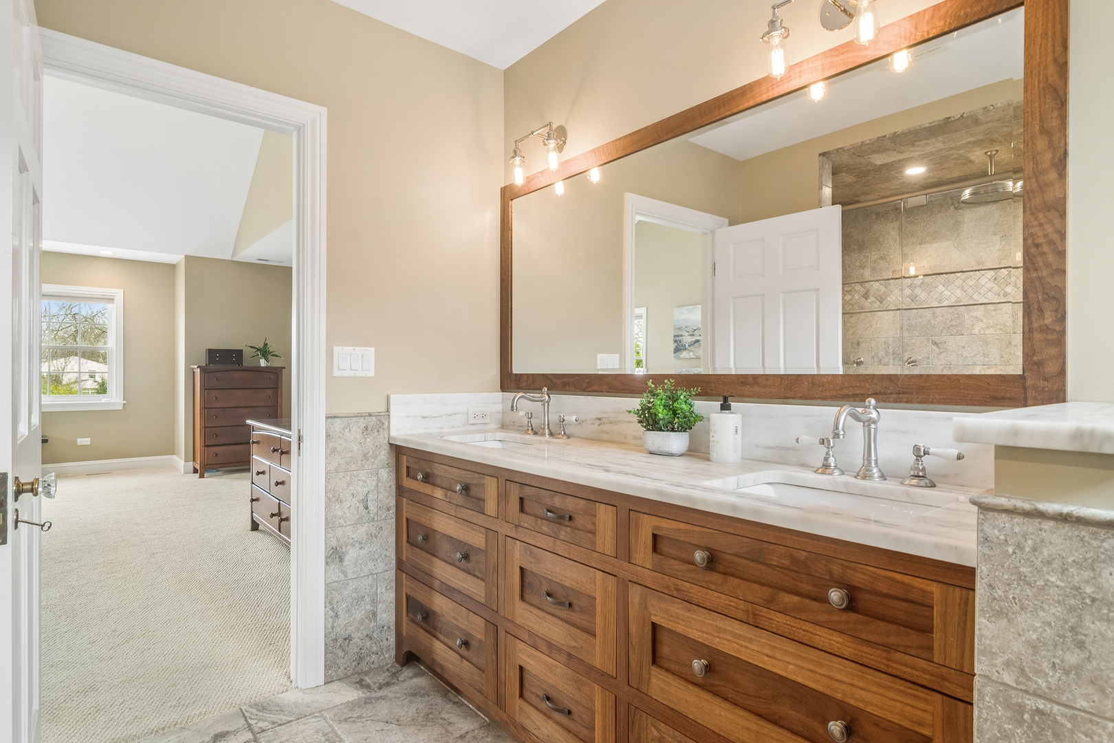 630 S Beverly Lane, Arlington Heights, IL 60005