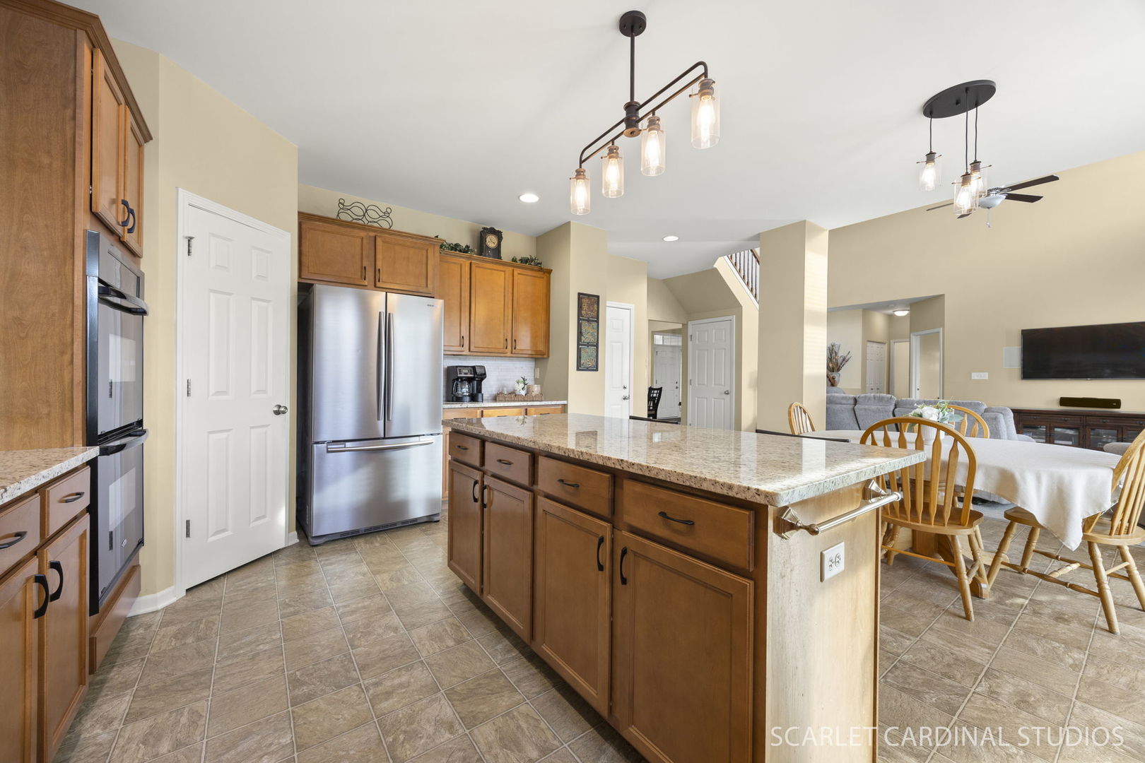 829 Preston Lane, Oswego, IL 60543