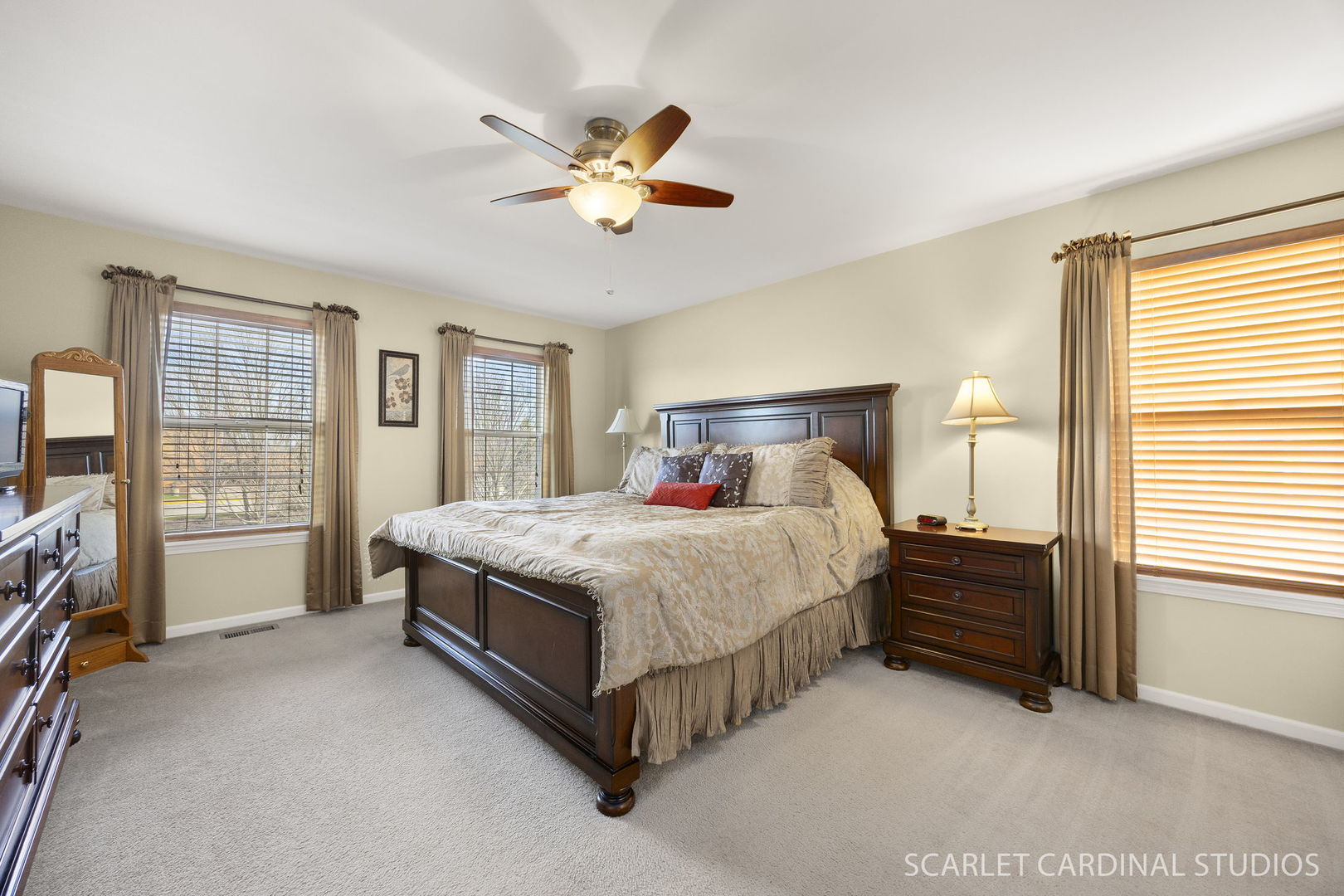 829 Preston Lane, Oswego, IL 60543