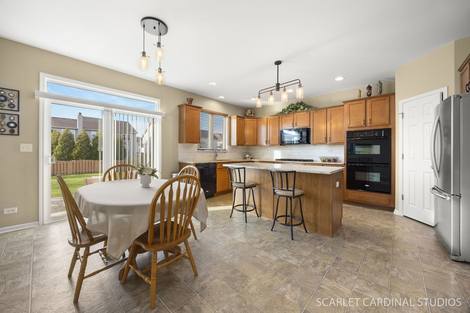 829 Preston Lane, Oswego, IL 60543