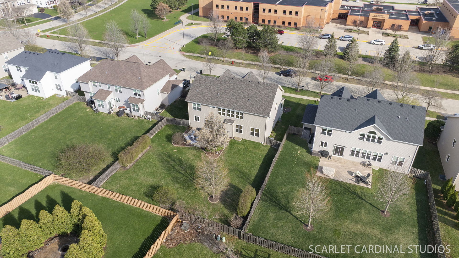 829 Preston Lane, Oswego, IL 60543