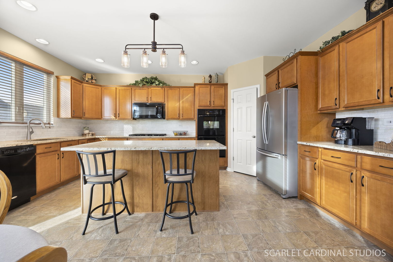 829 Preston Lane, Oswego, IL 60543