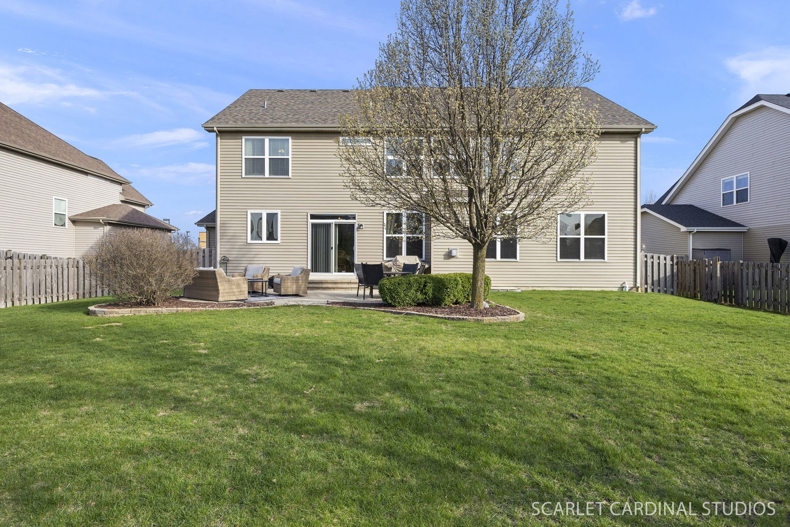 829 Preston Lane, Oswego, IL 60543