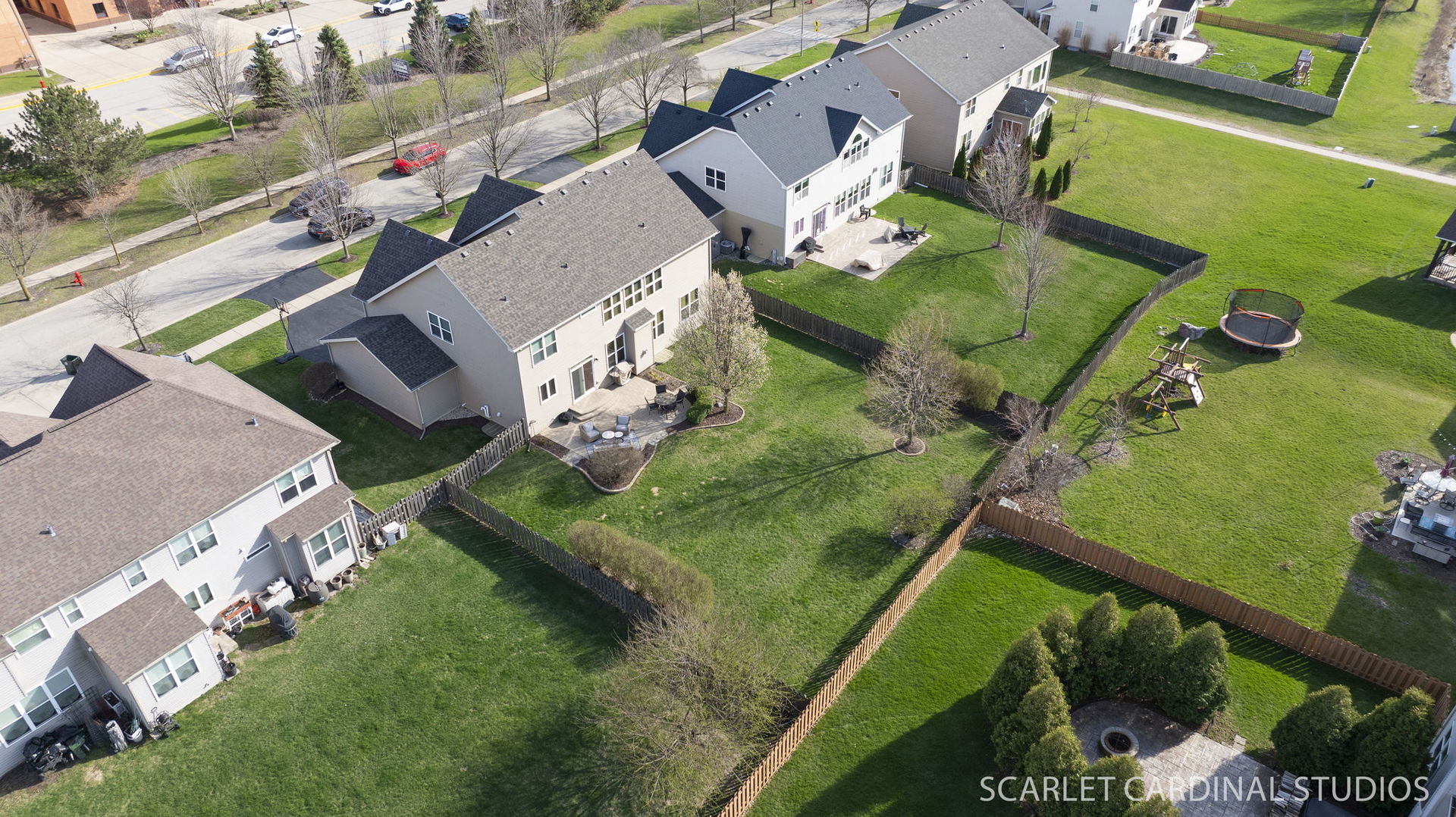 829 Preston Lane, Oswego, IL 60543