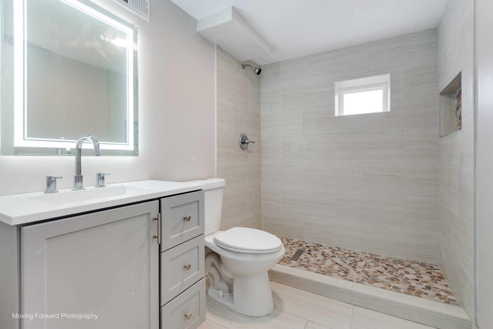 9432 S Bishop Street, Chicago, IL 60620