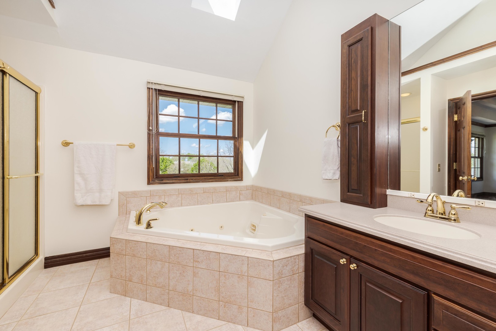 402 Northridge Estates, Normal, IL 61761