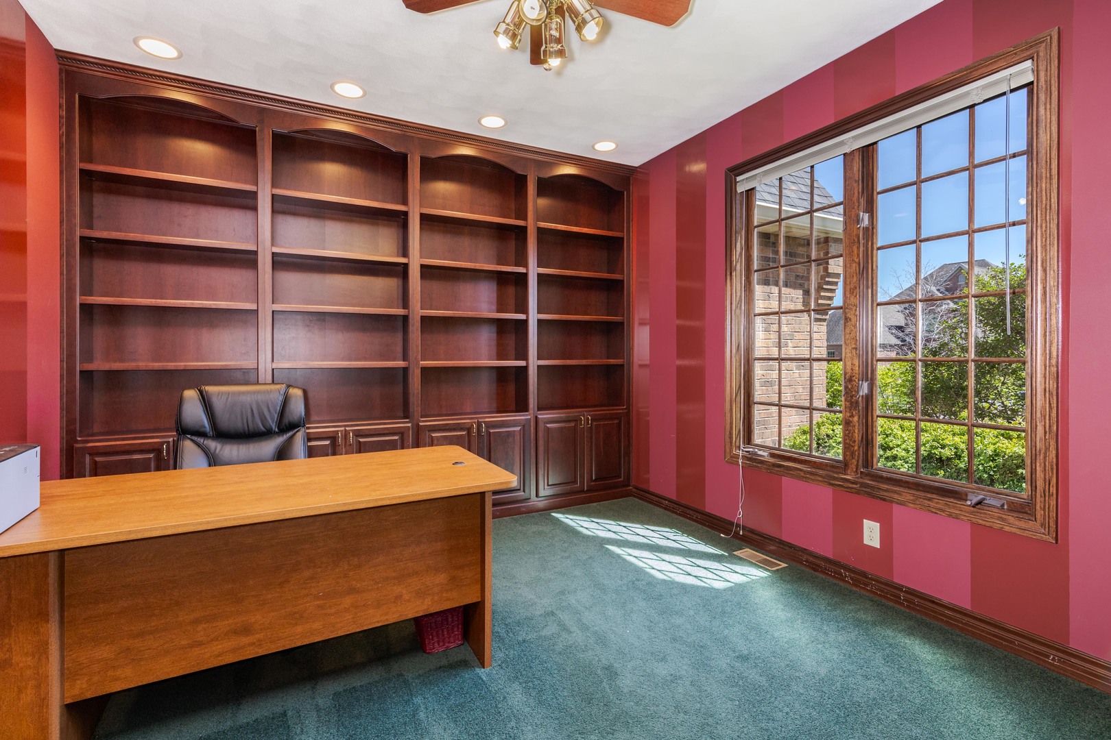 402 Northridge Estates, Normal, IL 61761