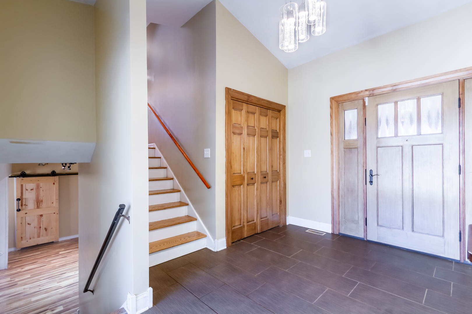 3N046 Lakeview Court, West Chicago, IL 60185