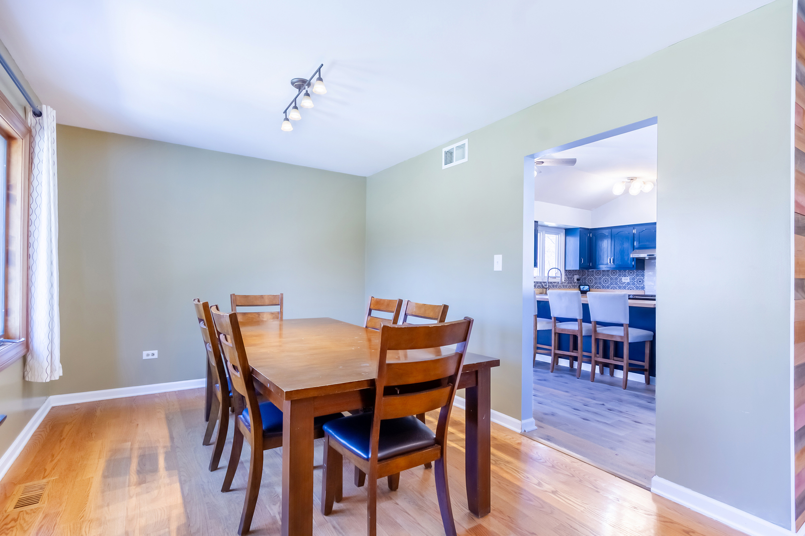 3N046 Lakeview Court, West Chicago, IL 60185