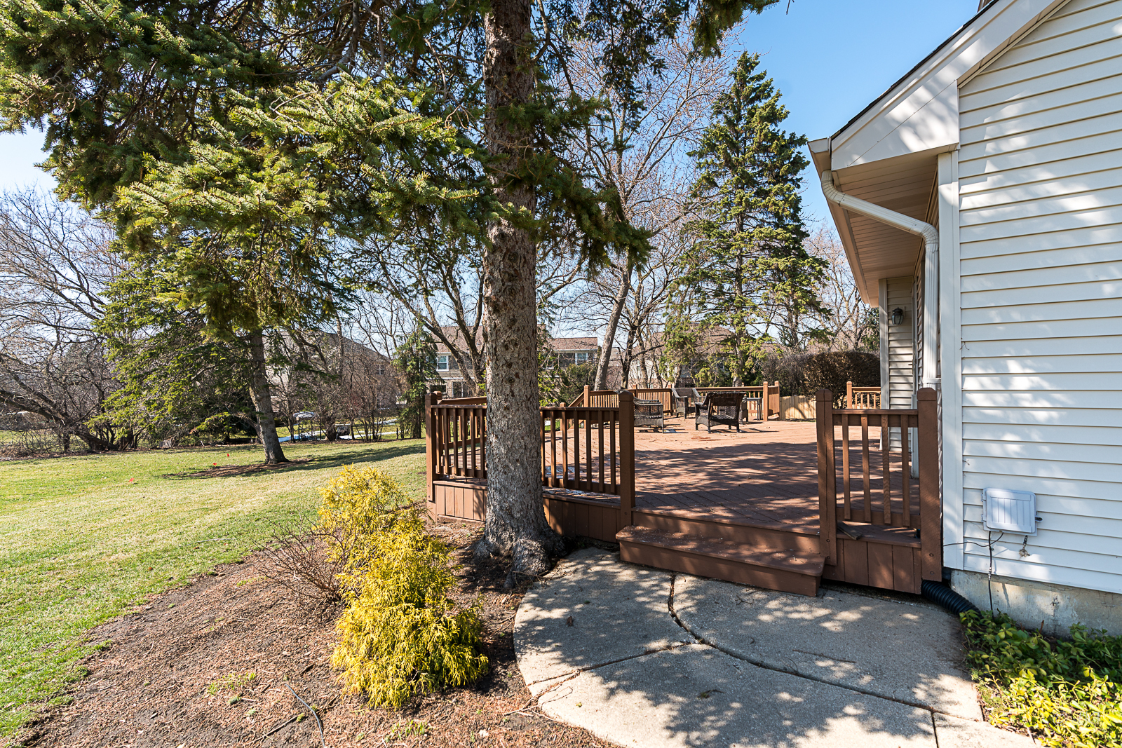 1123 Juniper Parkway, Libertyville, IL 60048