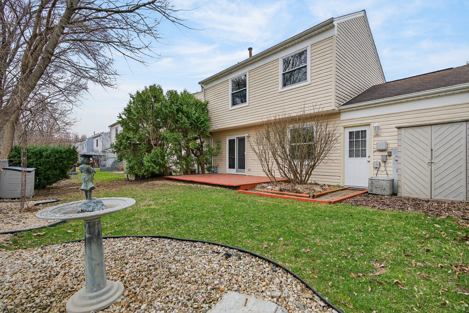 1030 Perry Drive, Algonquin, IL 60102