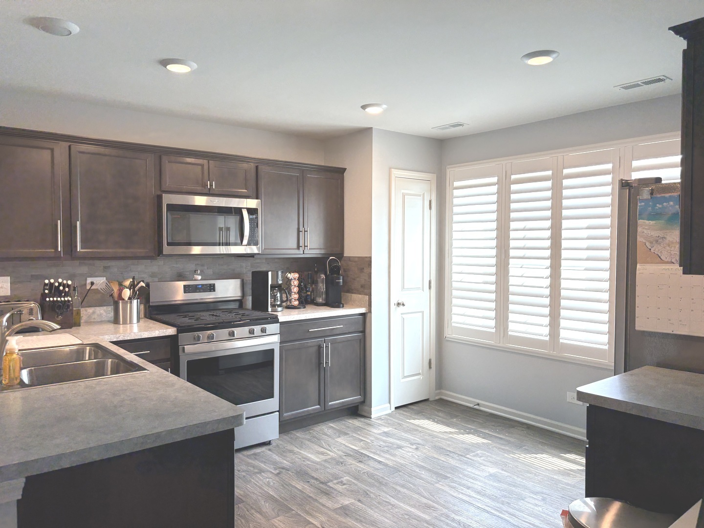 582 Spring Leaf Drive, Joliet, IL 60431