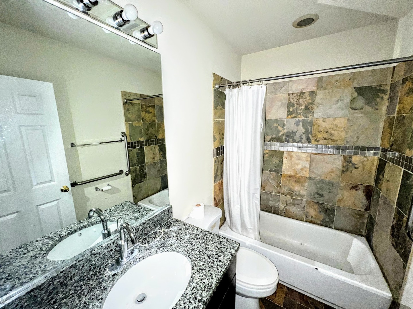 3336 W 19th Street #1W, Chicago, IL 60623