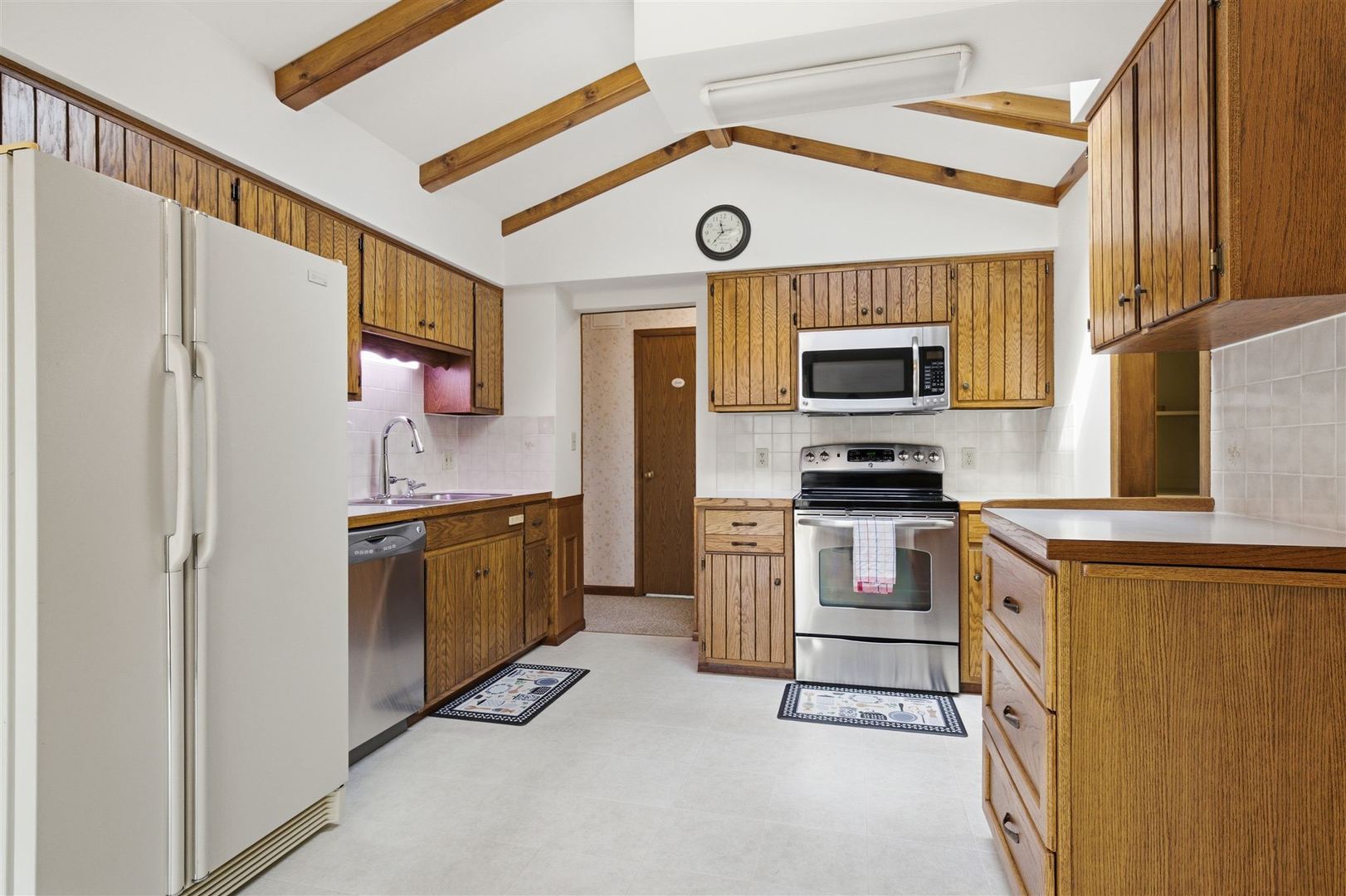 1204 Timber Ridge Court, Normal, IL 61761