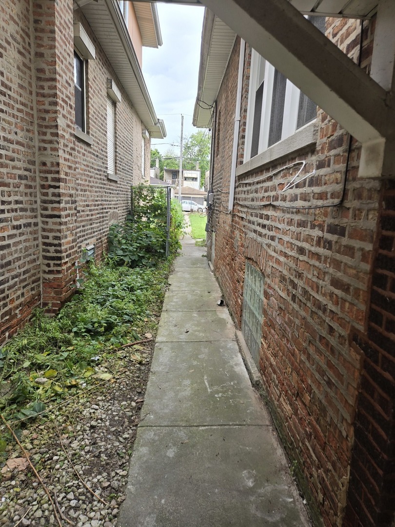 8220 S Prairie Avenue, Chicago, IL 60619