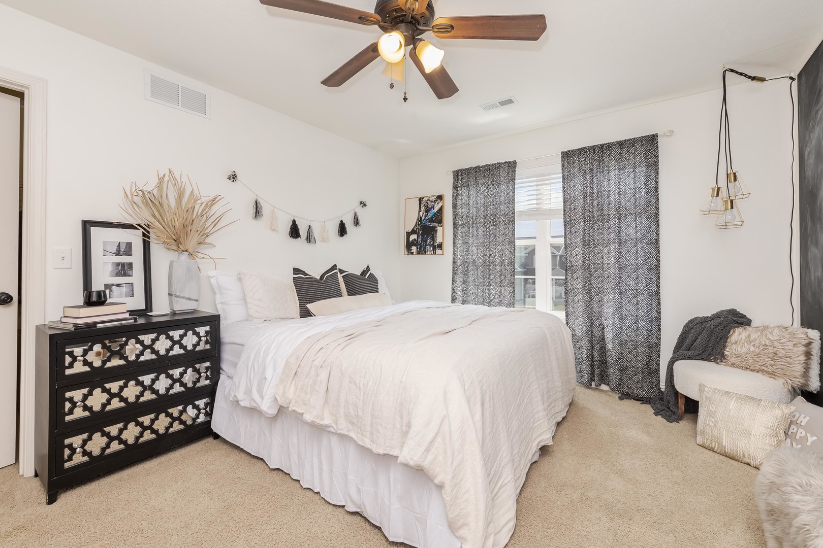 6002 Jackpine Road, Bloomington, IL 61705