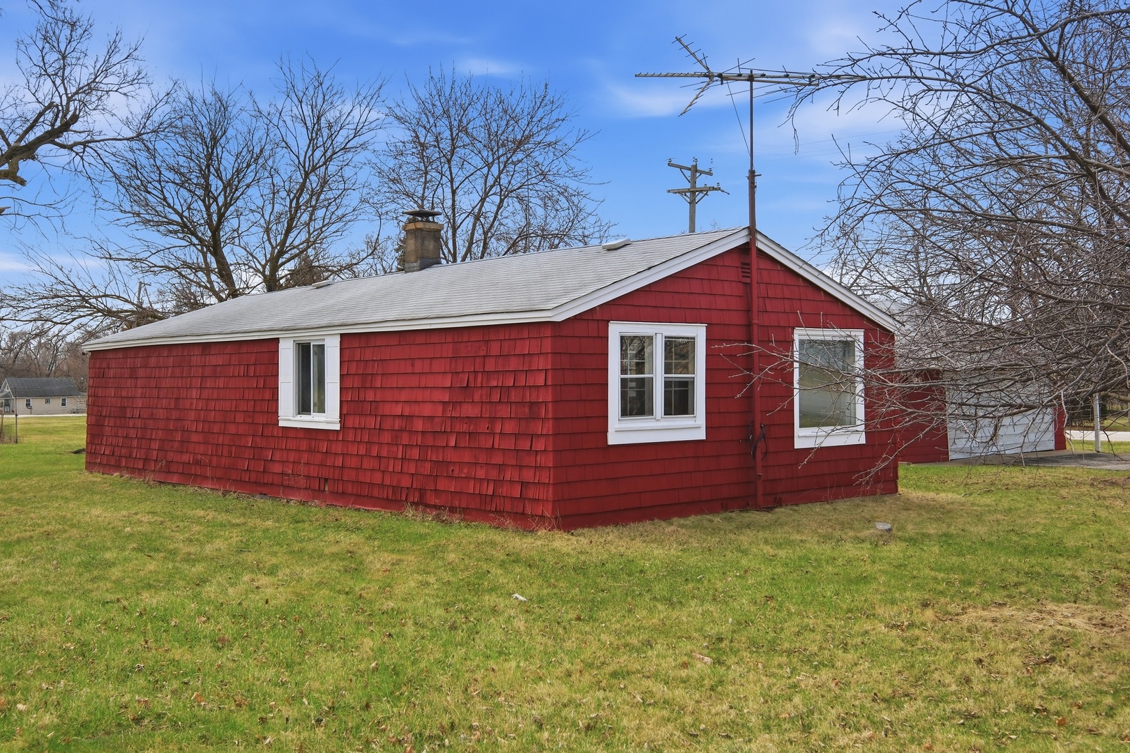 18301 Le Claire Avenue, Country Club Hills, IL 60478