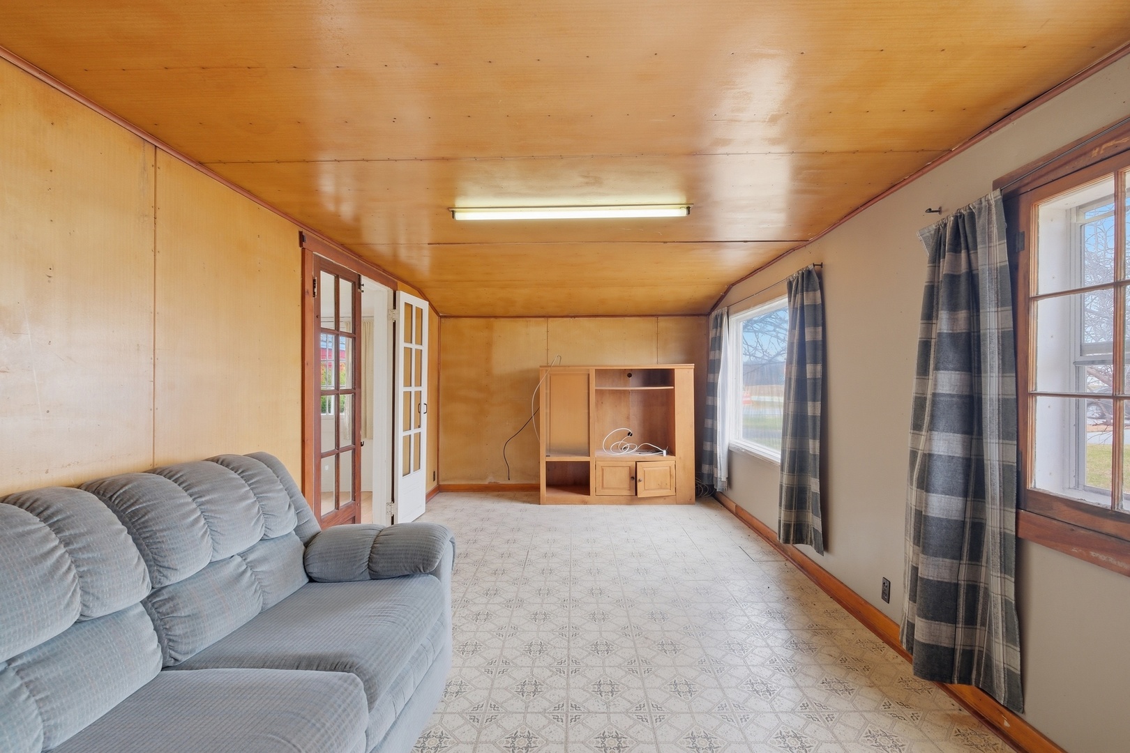 18301 Le Claire Avenue, Country Club Hills, IL 60478