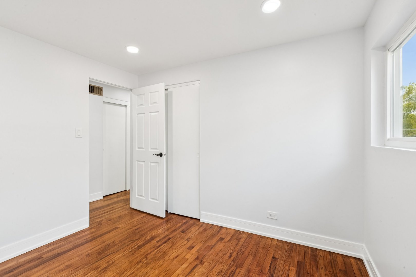 26 N Craig Place, Lombard, IL 60148