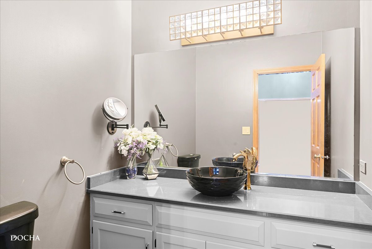 365 E Pine Meadow Court, Morris, IL 60450