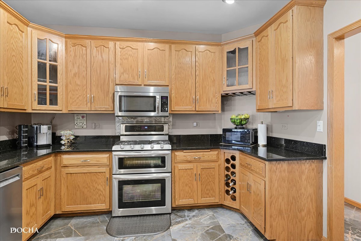 365 E Pine Meadow Court, Morris, IL 60450