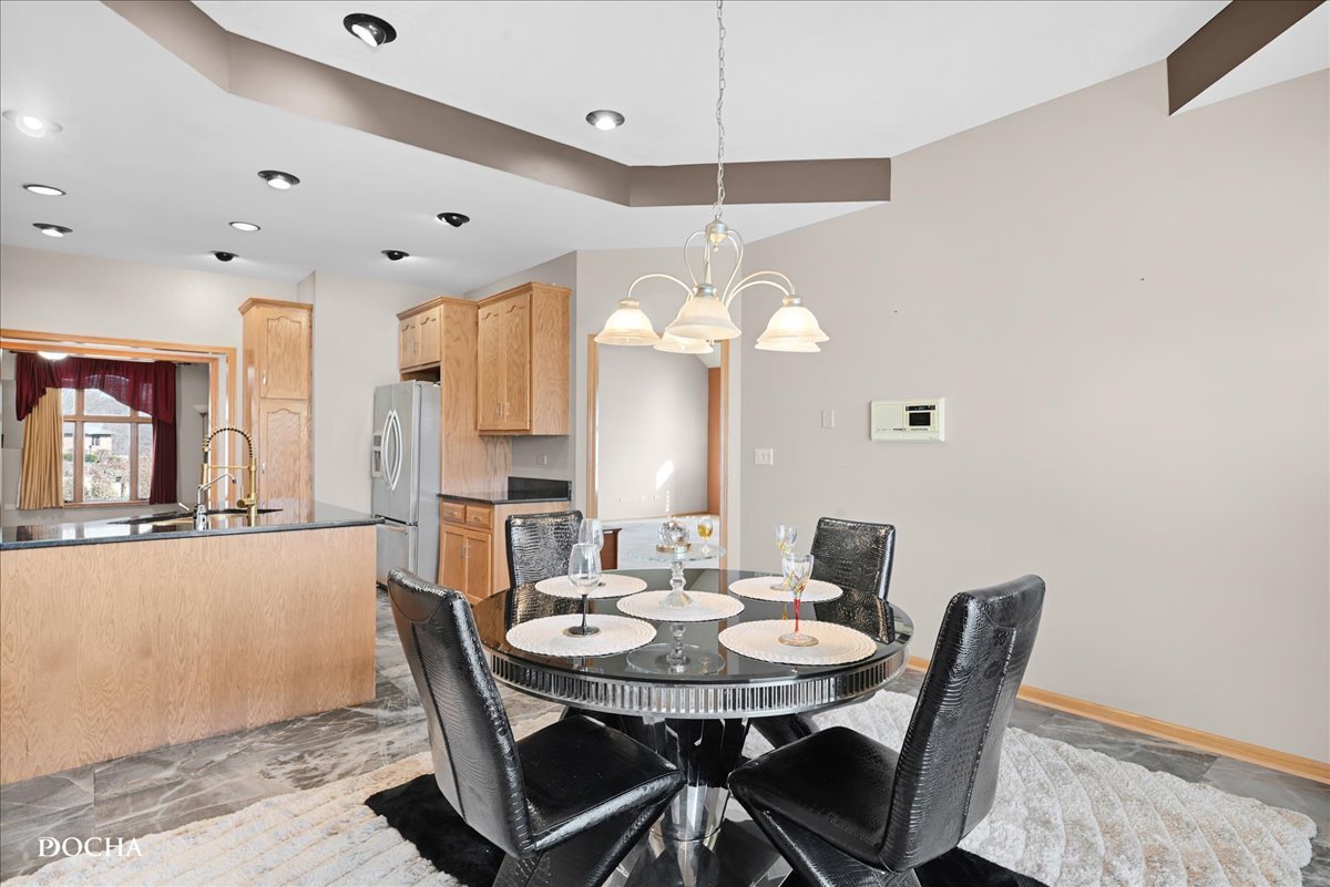 365 E Pine Meadow Court, Morris, IL 60450