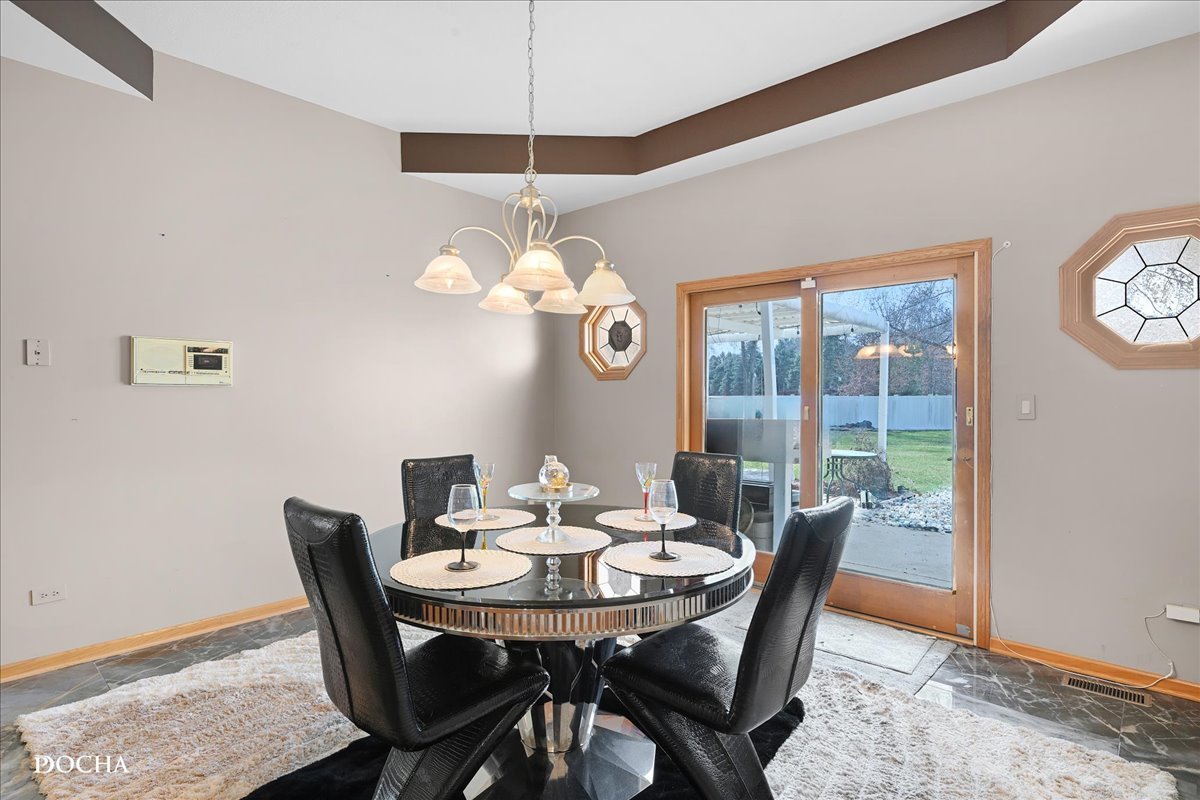 365 E Pine Meadow Court, Morris, IL 60450