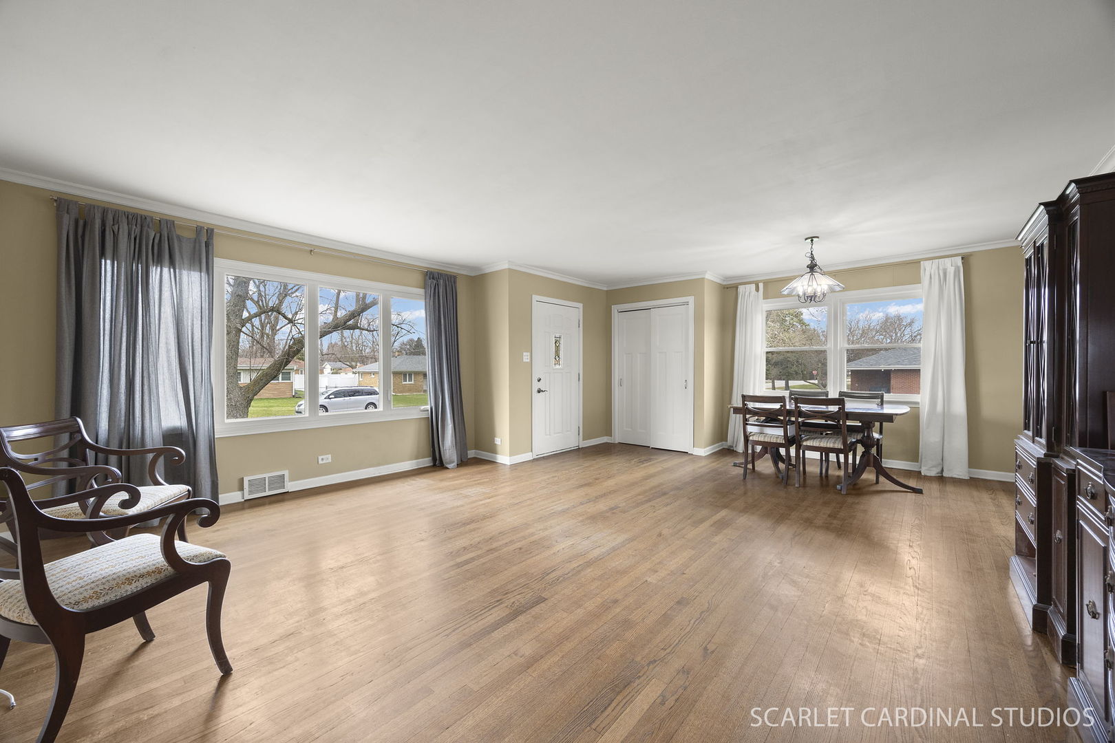 1S285 Myrtle Avenue, Oakbrook Terrace, IL 60181