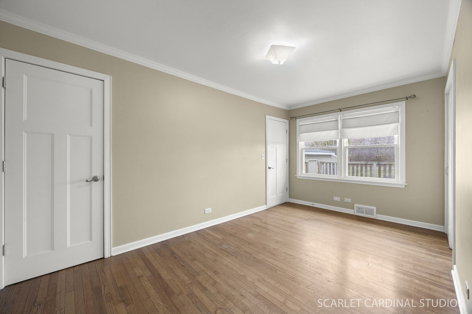 1S285 Myrtle Avenue, Oakbrook Terrace, IL 60181