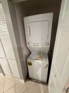 200 N Addison Avenue #206, Elmhurst, IL 60126