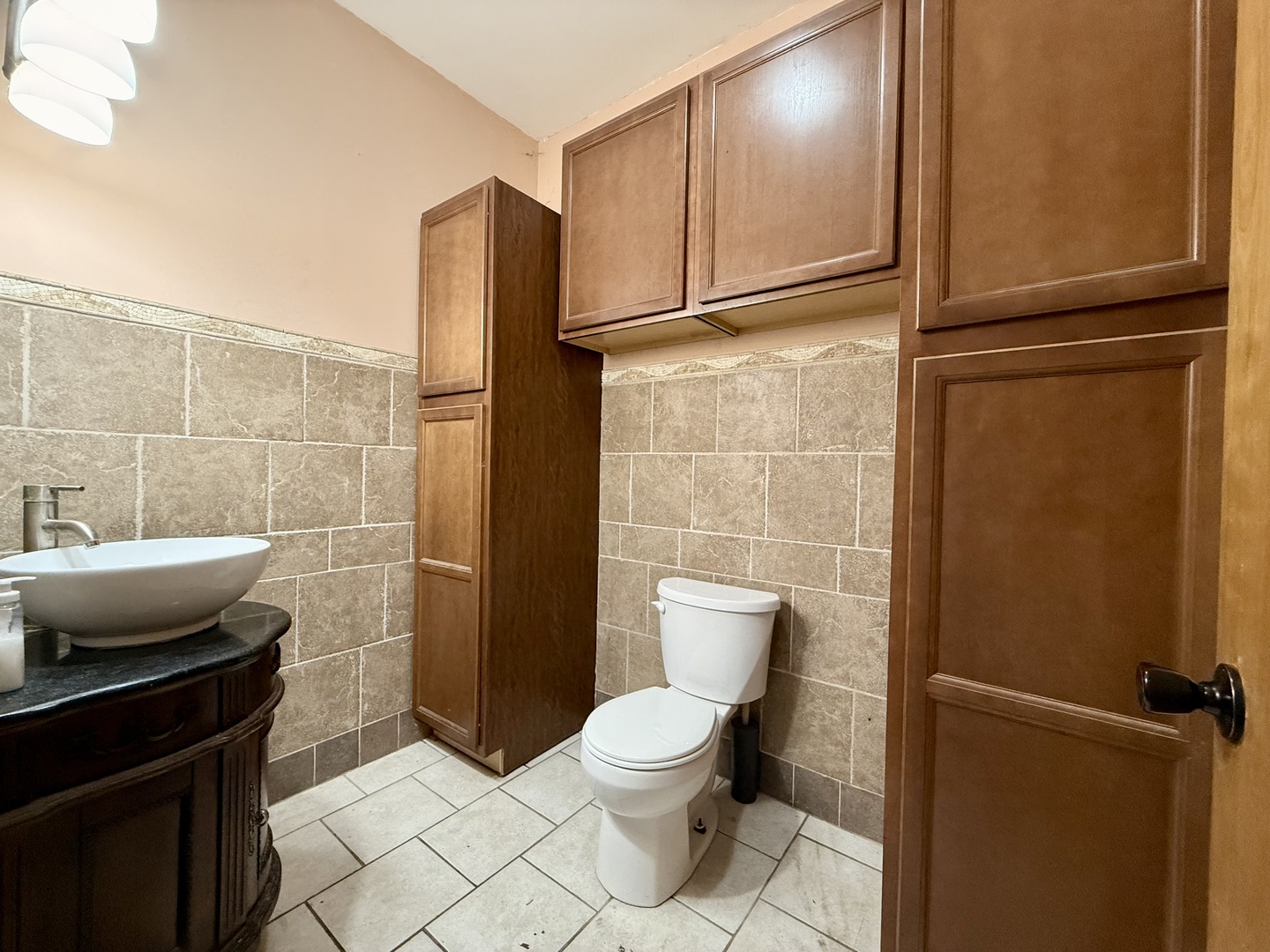 1005 E Main Street, Clinton, IL 61727
