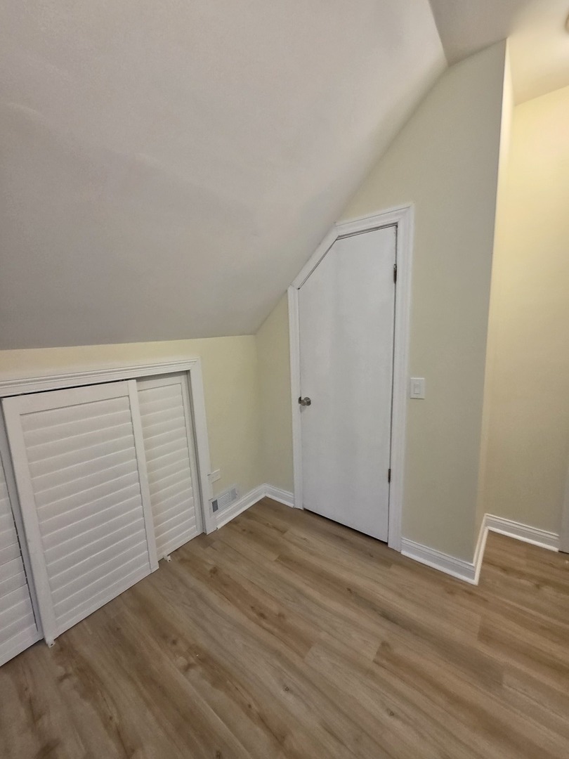 10548 S Avenue J, Chicago, IL 60617