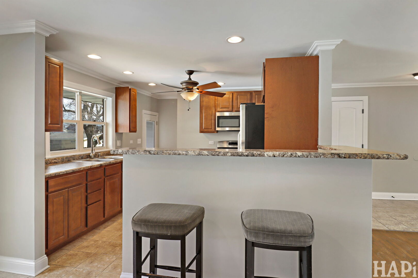 12416 W PADDOCK Avenue, Beach Park, IL 60087