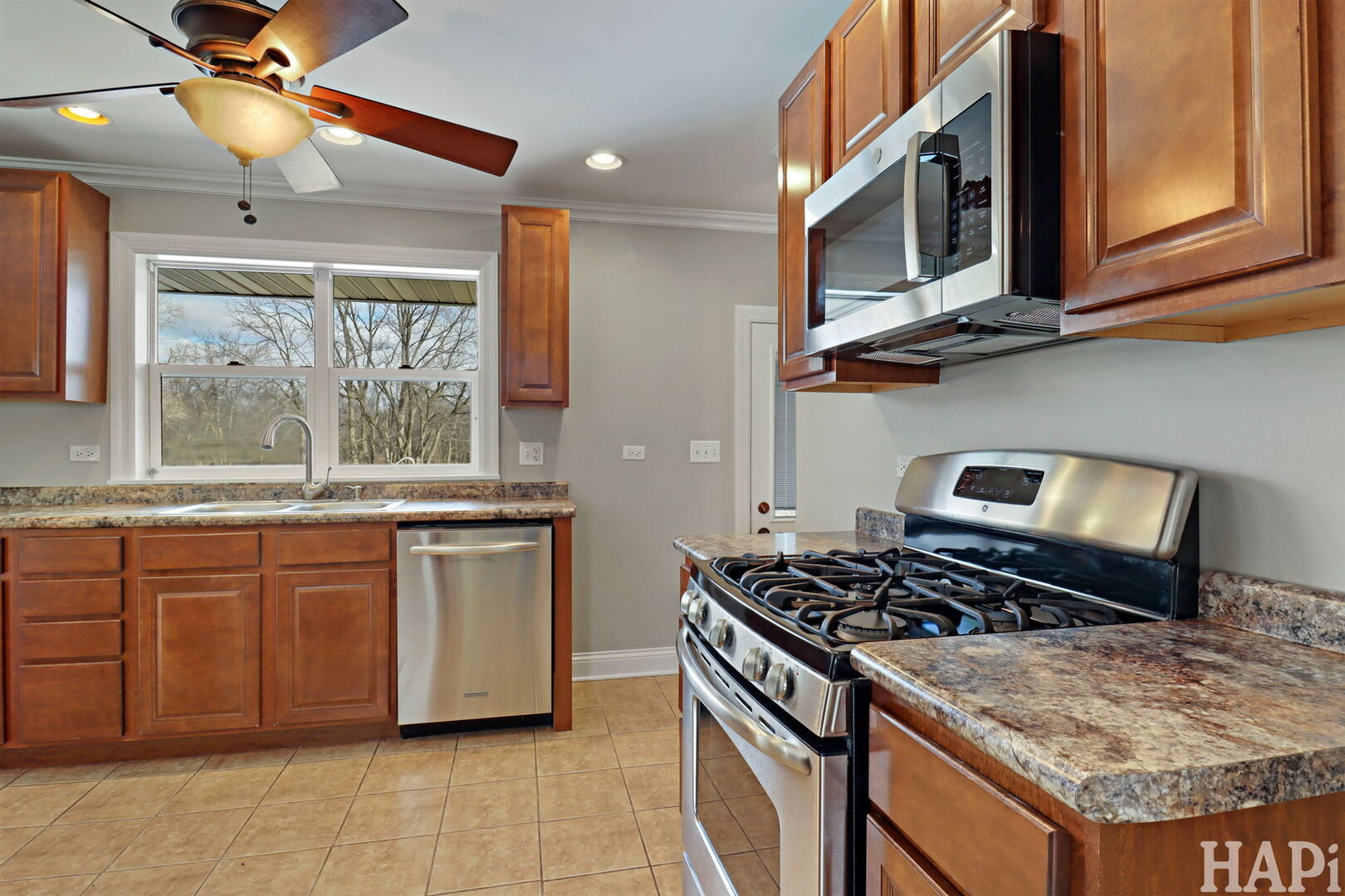 12416 W PADDOCK Avenue, Beach Park, IL 60087