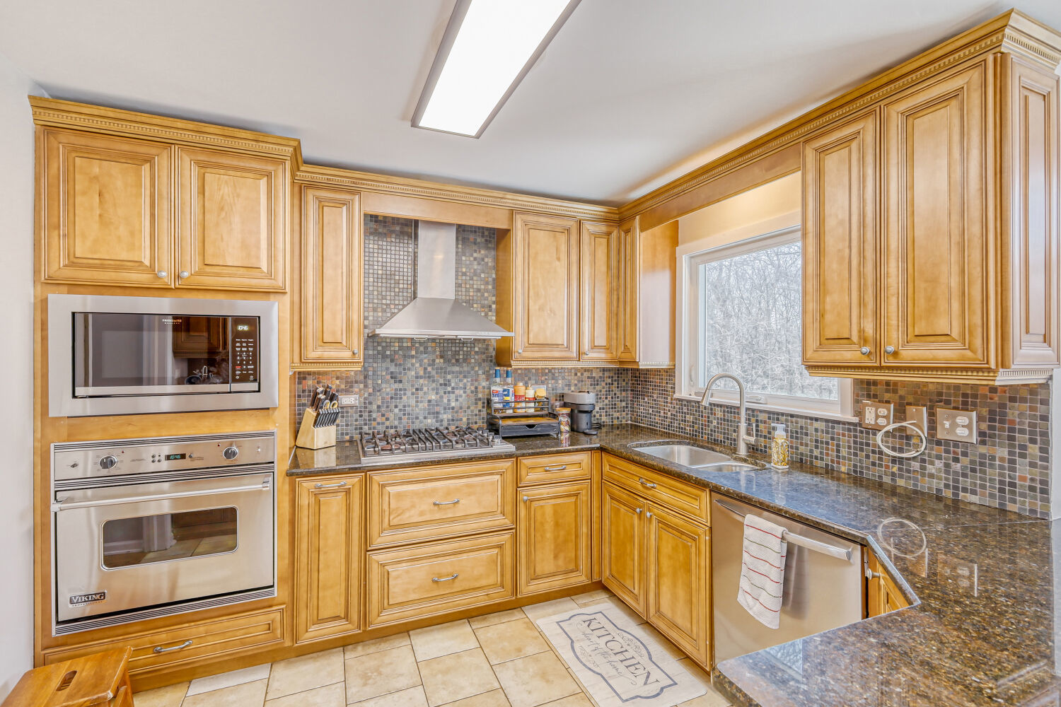 1S538 Bayberry Lane, Wheaton, IL 60189