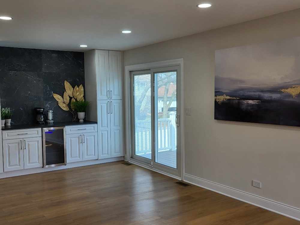 6831 Plymouth Road, Downers Grove, IL 60516