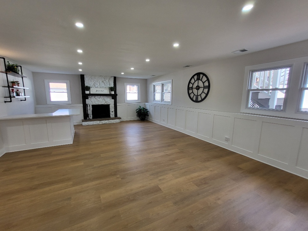 6831 Plymouth Road, Downers Grove, IL 60516