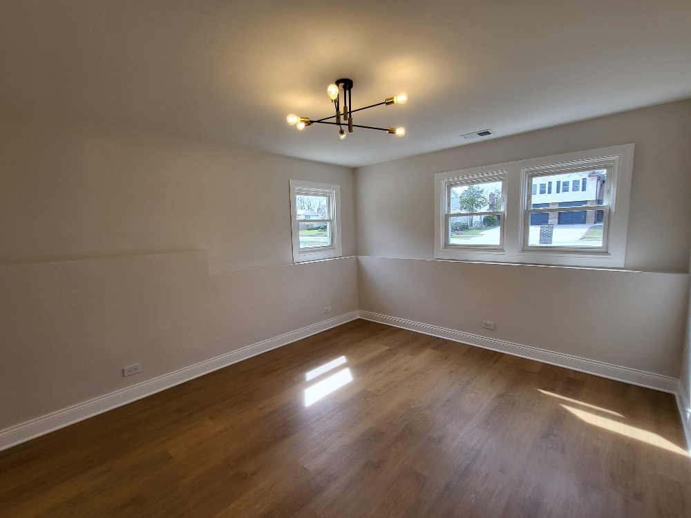 6831 Plymouth Road, Downers Grove, IL 60516