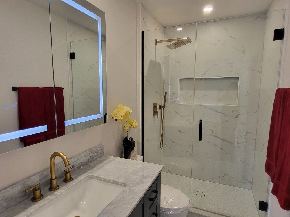 6831 Plymouth Road, Downers Grove, IL 60516